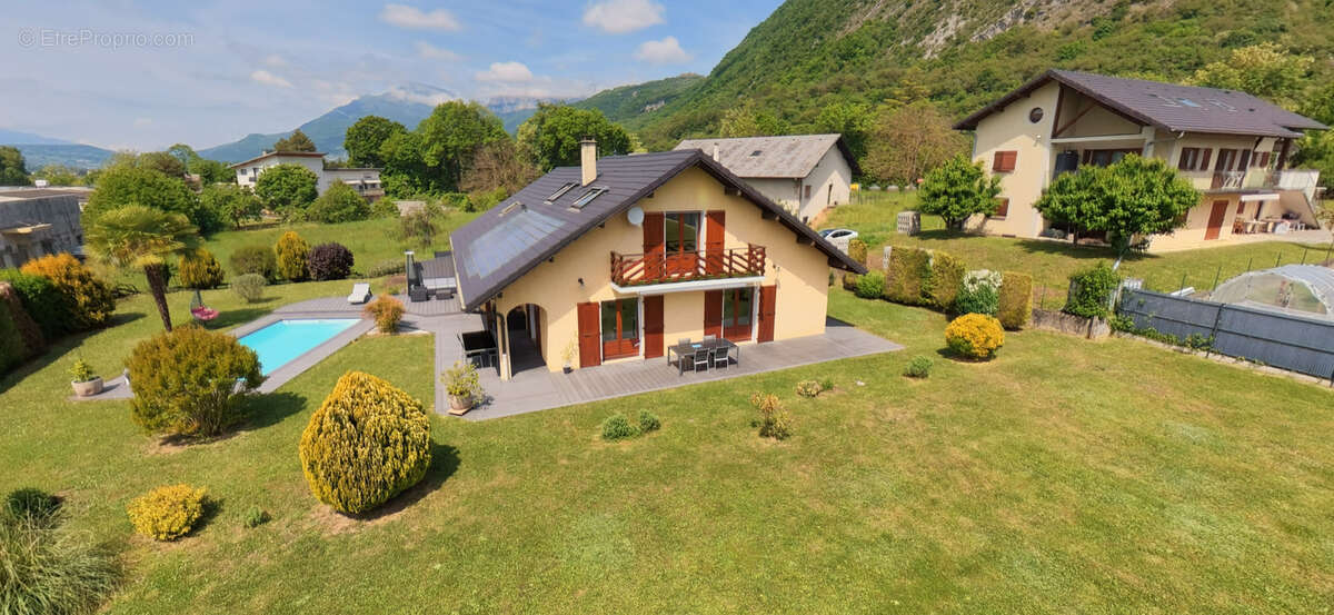 Maison à SAINT-JEOIRE-PRIEURE