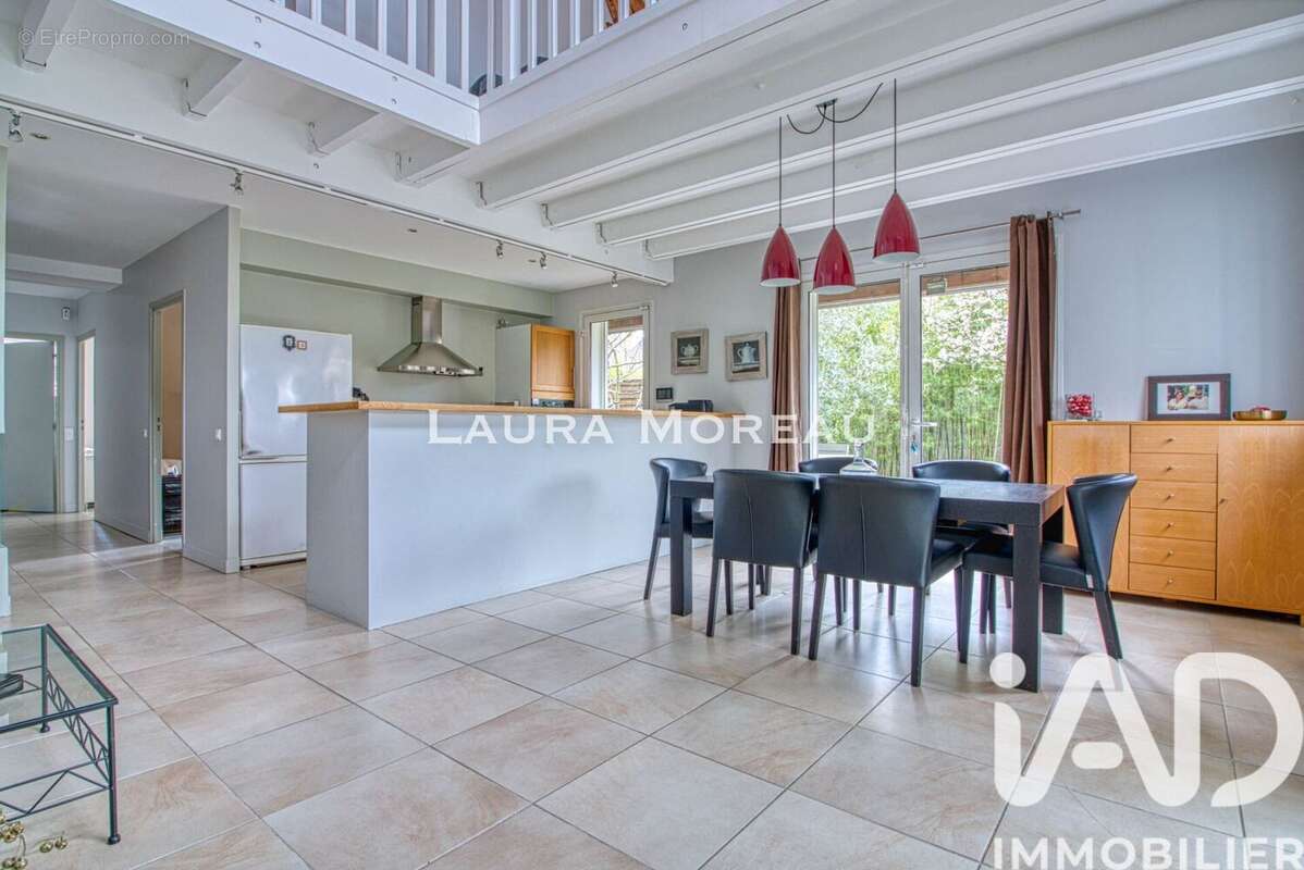 Photo 2 - Maison à PIERRELAYE
