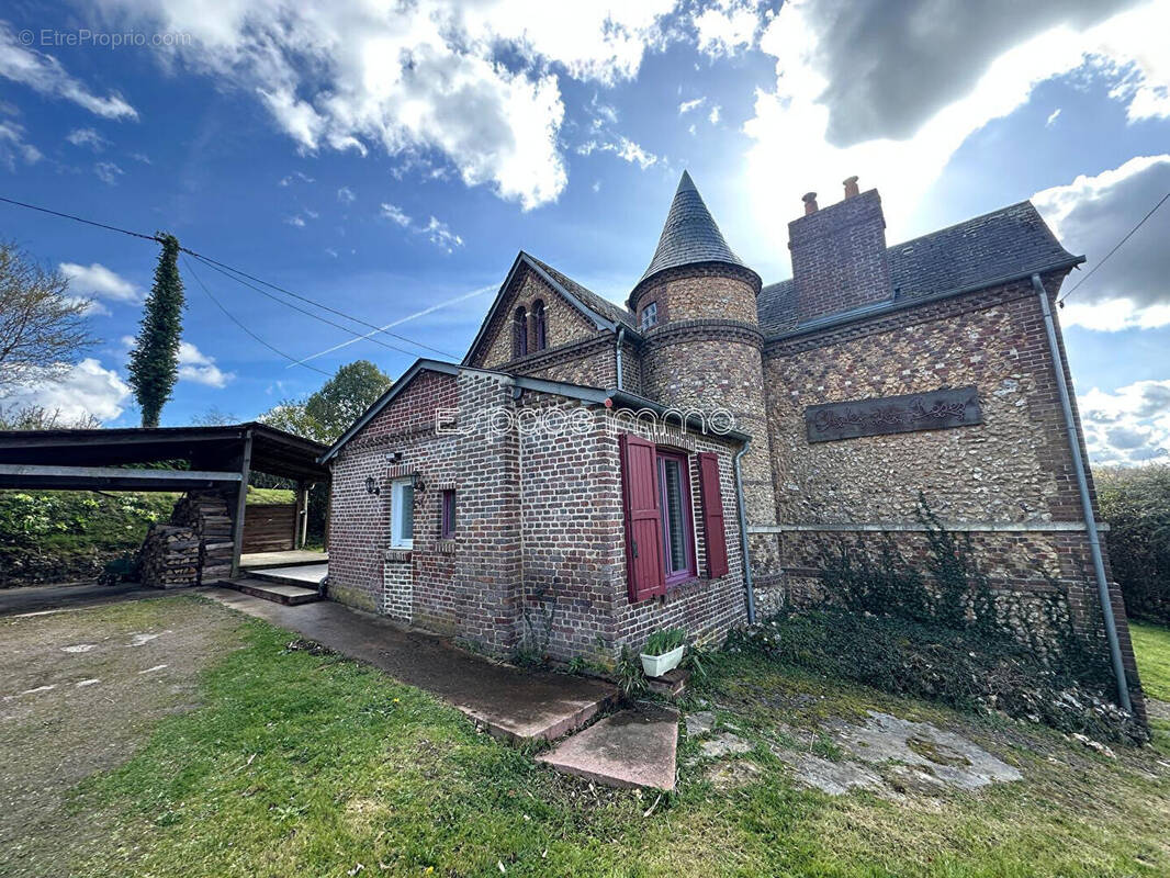 Maison à MONTVILLE