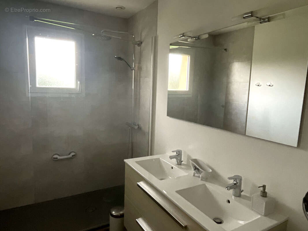 Maison à SAINT-PHILBERT-DE-GRAND-LIEU