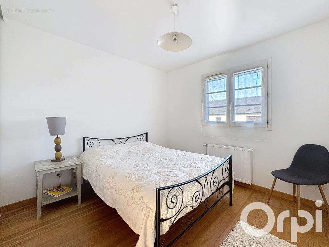 Maison à BALLAINVILLIERS