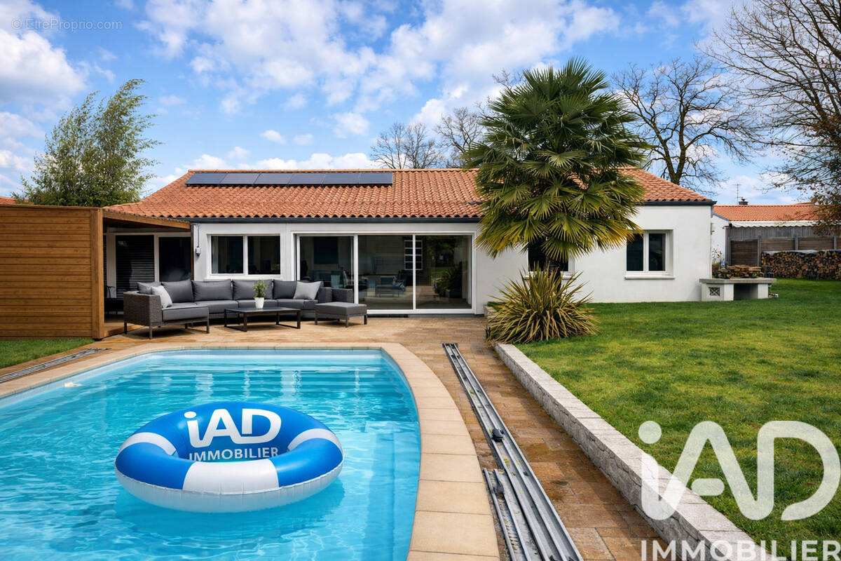 Photo 1 - Maison à SALIGNY