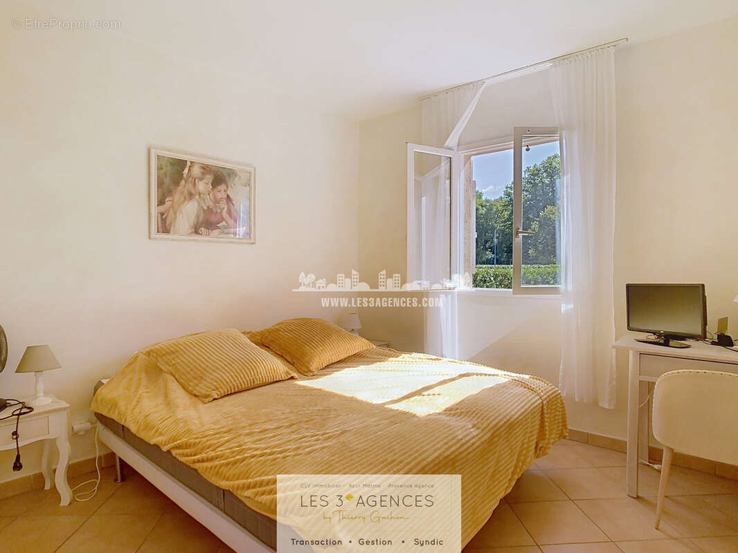 Appartement à COGOLIN