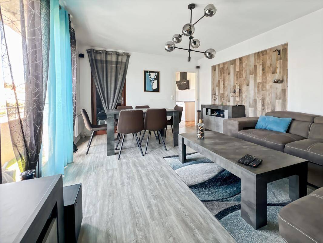 Appartement à SAINT-RAPHAEL