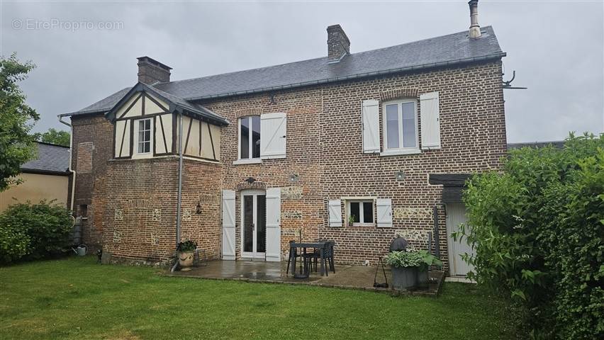 Maison à BUCHY