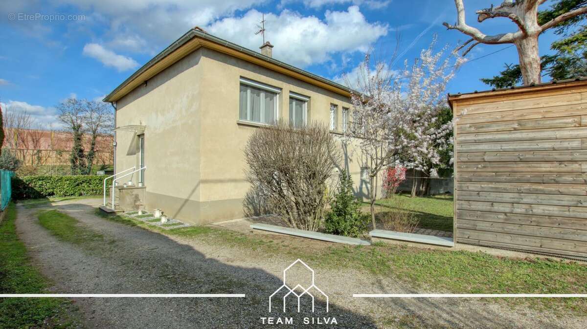 Maison à ROUSSILLON