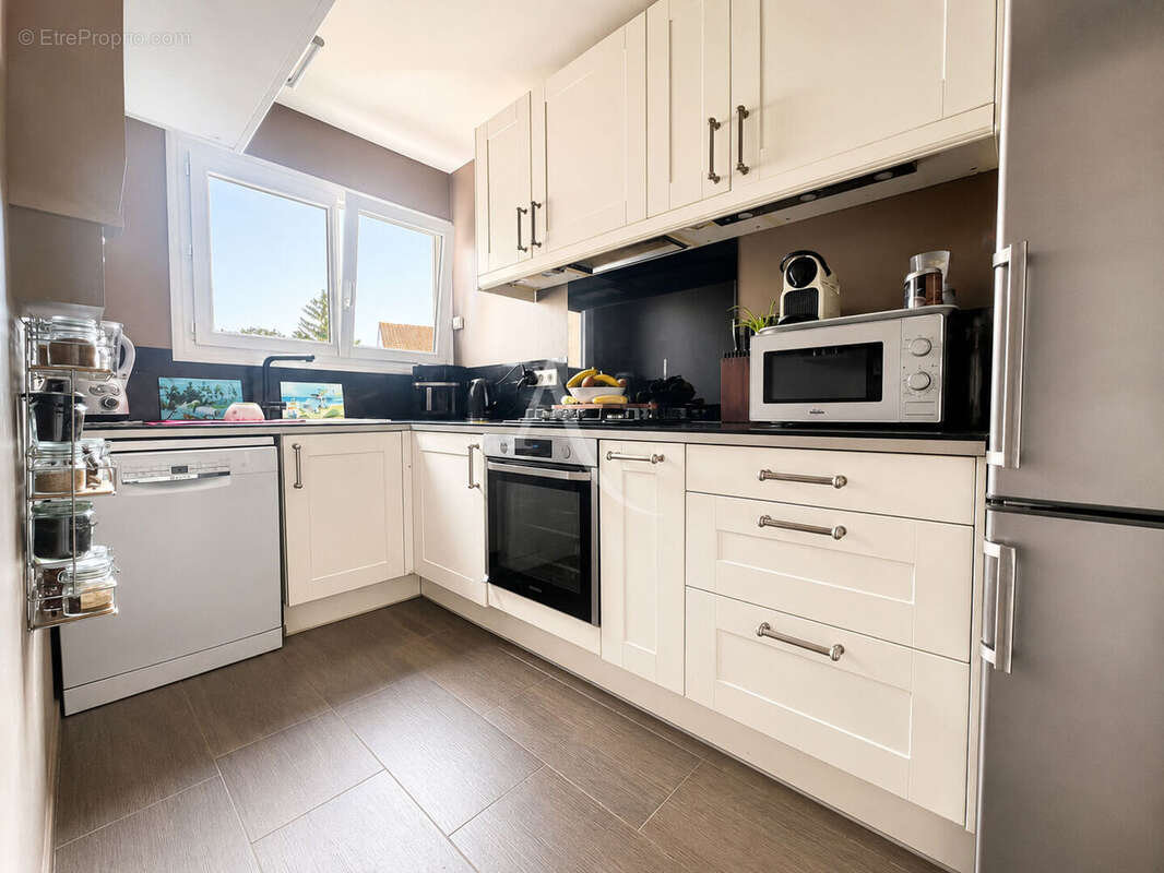Appartement à OZOIR-LA-FERRIERE