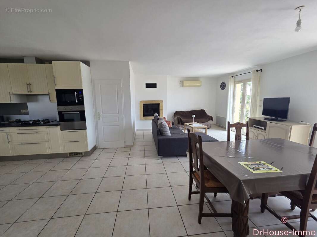 Maison 100 m² à Argeliers  - photo 4