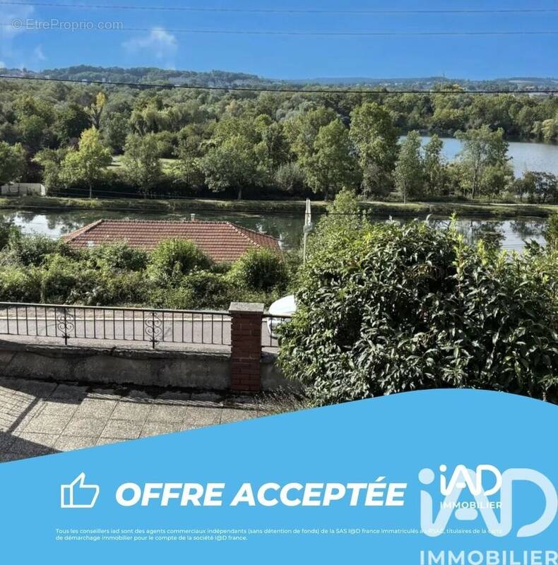 Photo 1 - Maison à BELLEVILLE-SUR-MEUSE