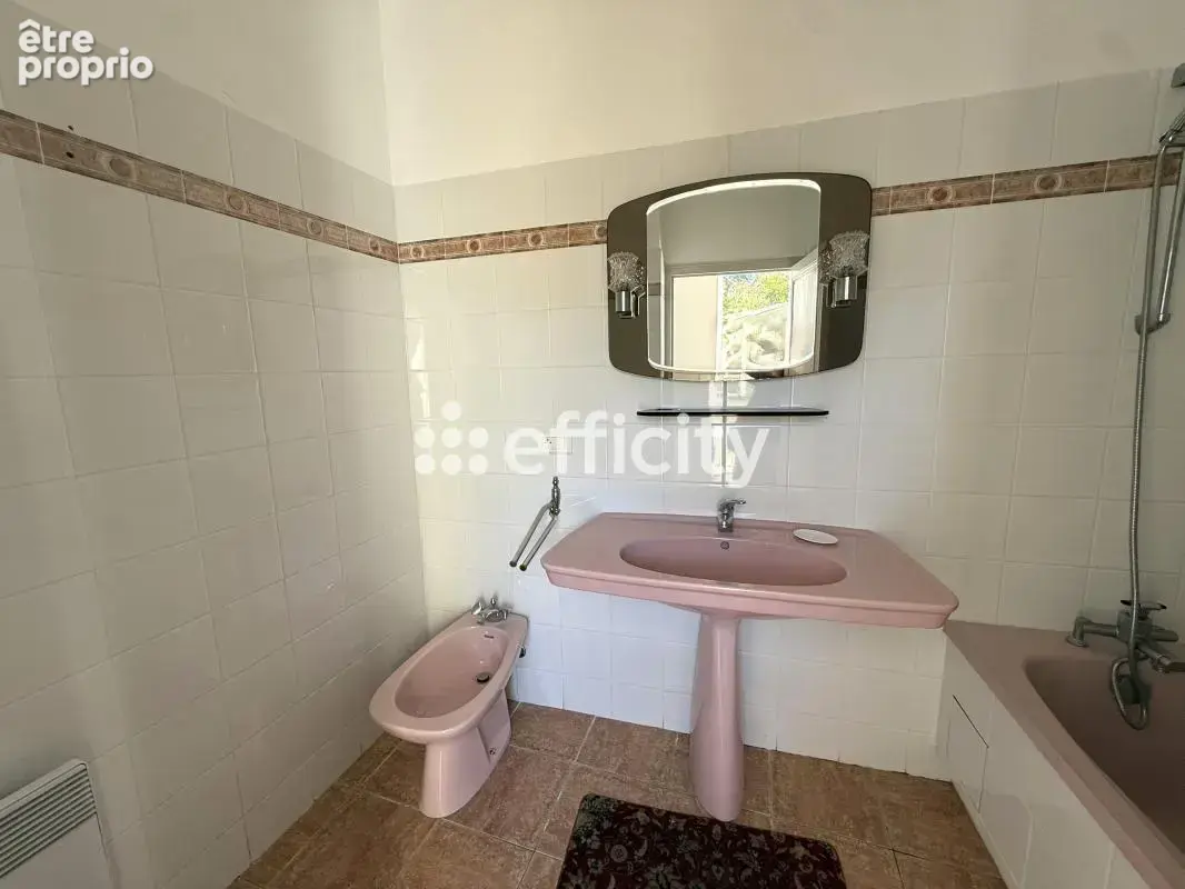 Maison 6 pièces 165 m² à vendre à Chaunay (86510) - photo 10