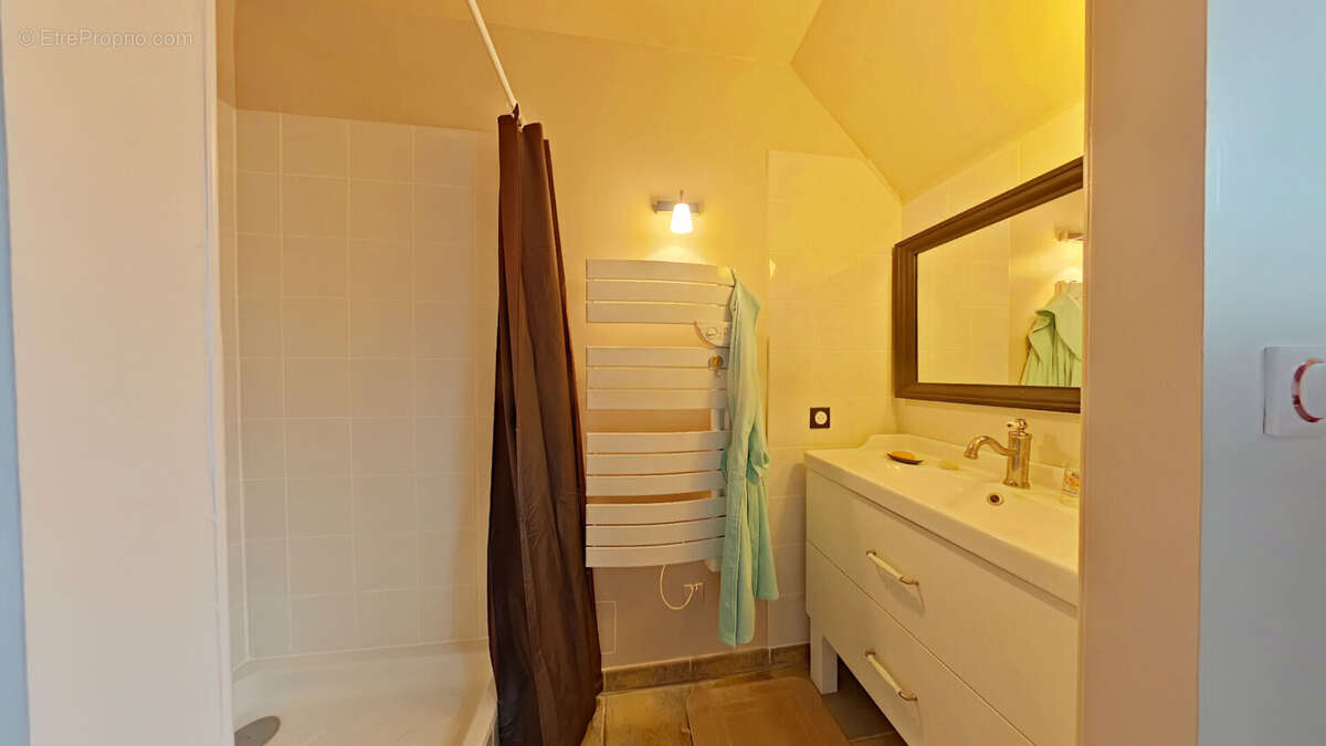 Maison à SAINTE-CATHERINE-DE-FIERBOIS