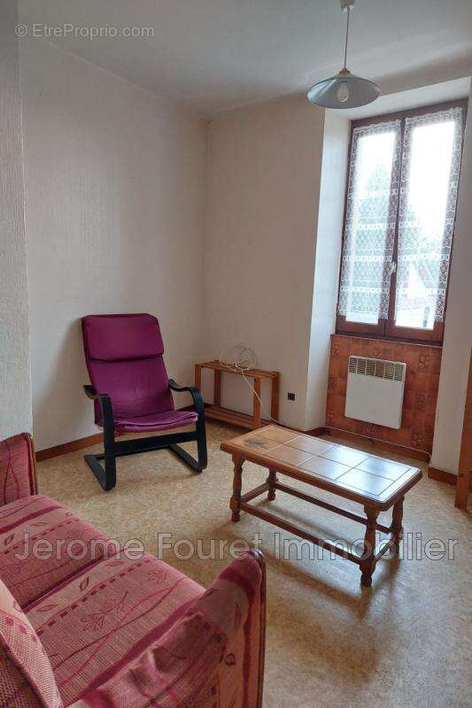 Appartement à EGLETONS
