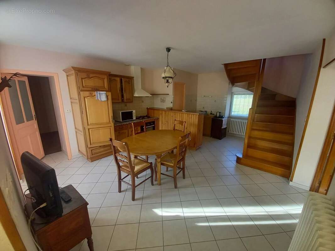 Maison à SAINT-PIERRE-DES-LANDES