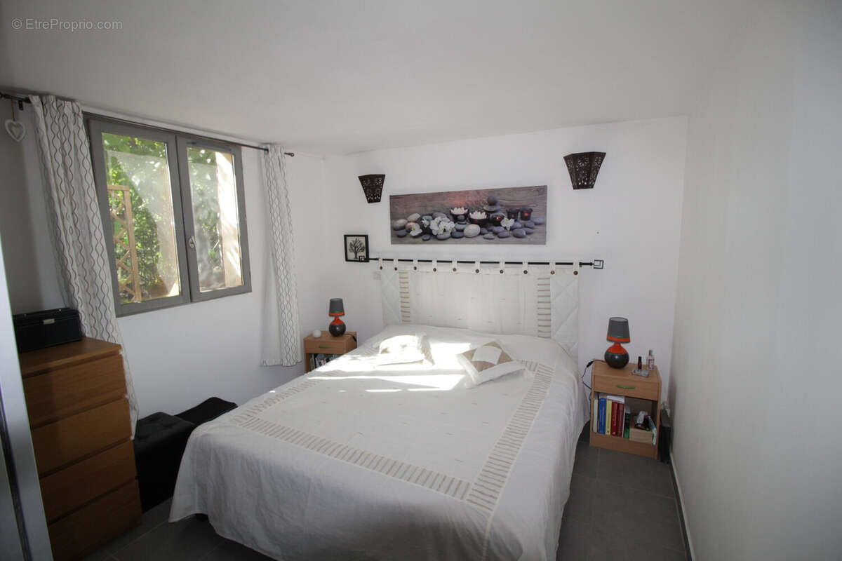 Appartement à LE LUC