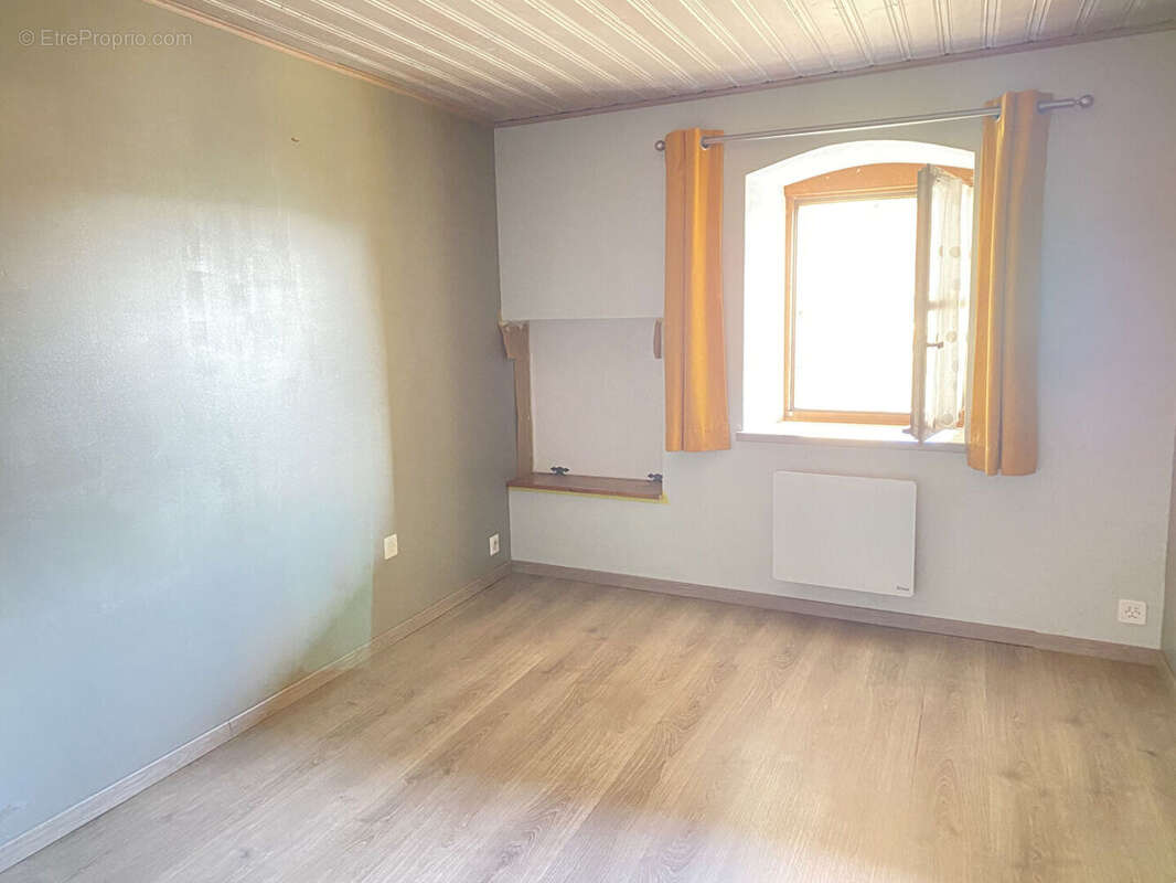 Maison à BELLEGARDE-SUR-VALSERINE