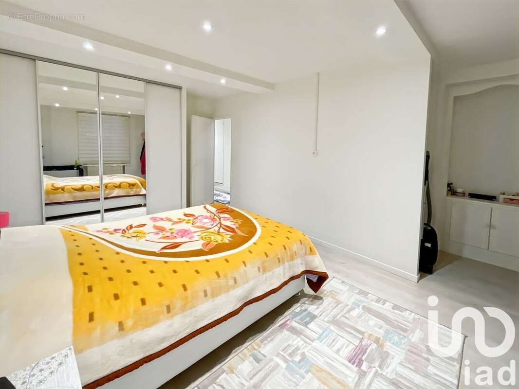 Photo 3 - Maison à SURY-LE-COMTAL