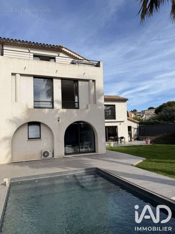 Photo 2 - Maison à SIX-FOURS-LES-PLAGES