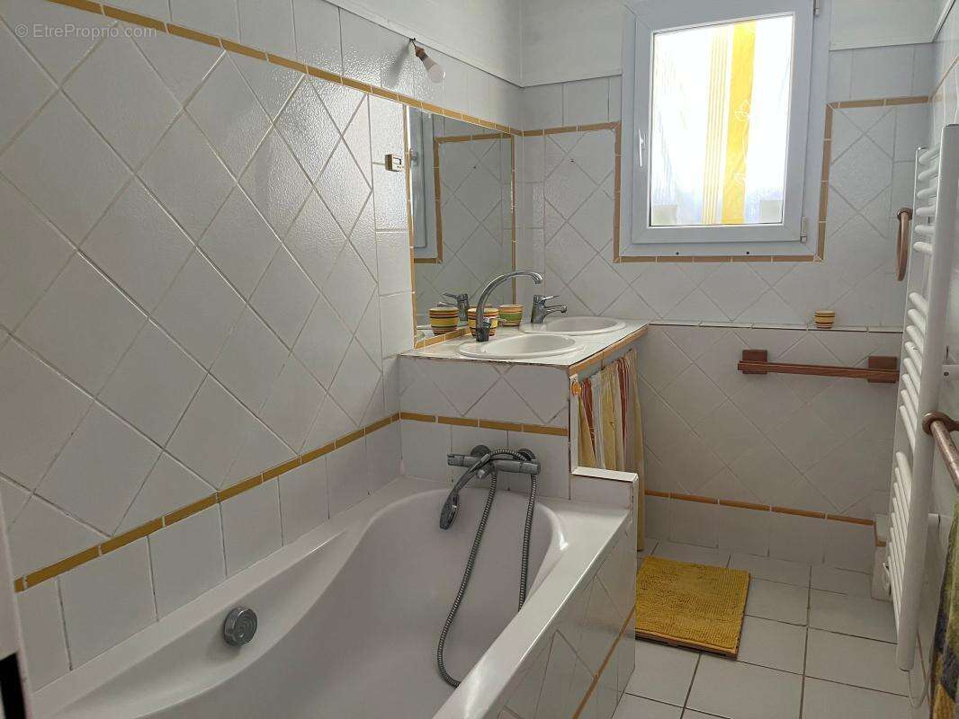 Maison à VINSOBRES
