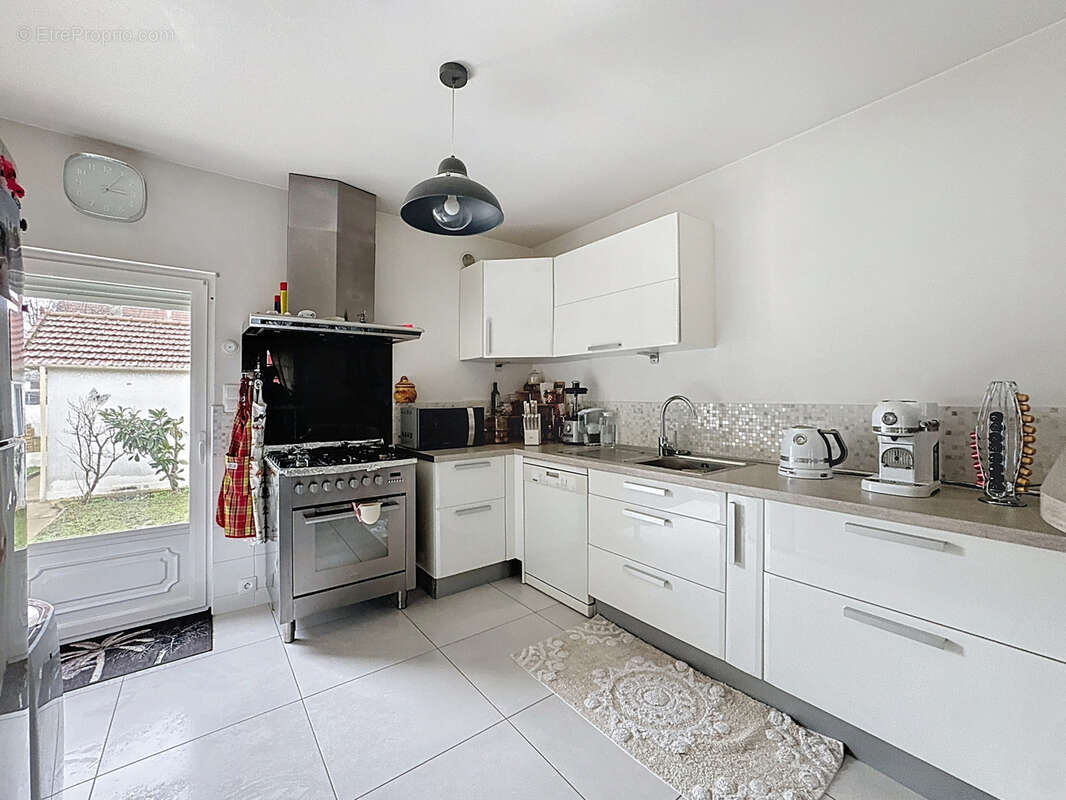 Maison à PARAY-VIEILLE-POSTE