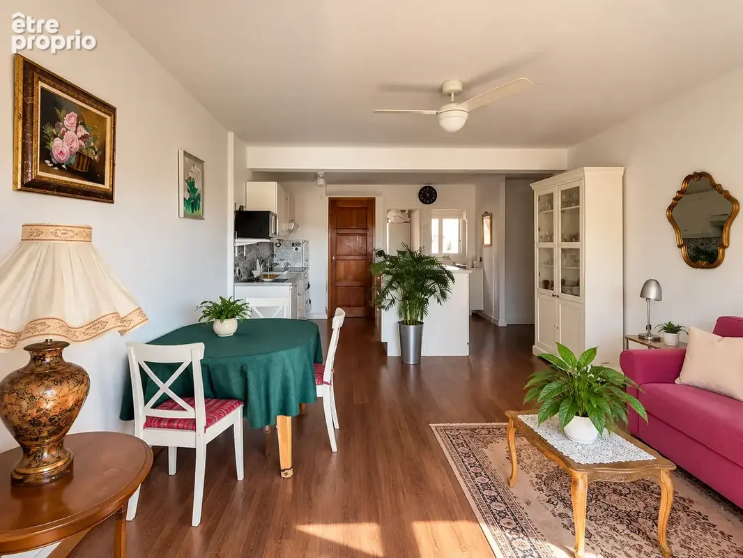 Six-fours-les-plages   appartement t3 de 65.64 m2   balcon sud   parking privatif   cave - photo 2