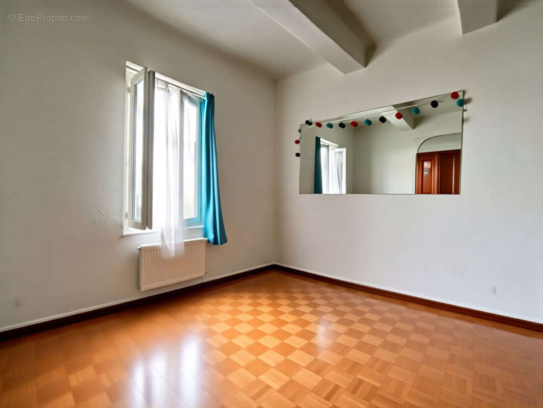 Maison à MARSEILLE-5E