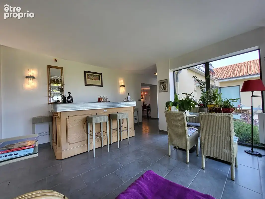 Maison de standing de 416 m² sur un terrain 2320 m² avec piscine - photo 9