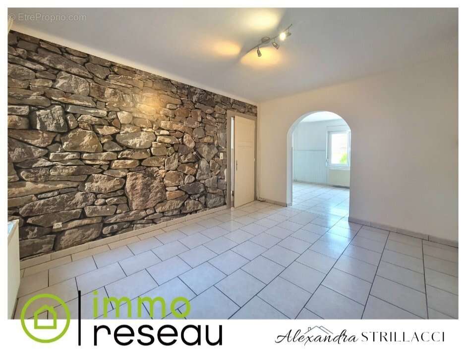 Maison à HAUTE-VIGNEULLES