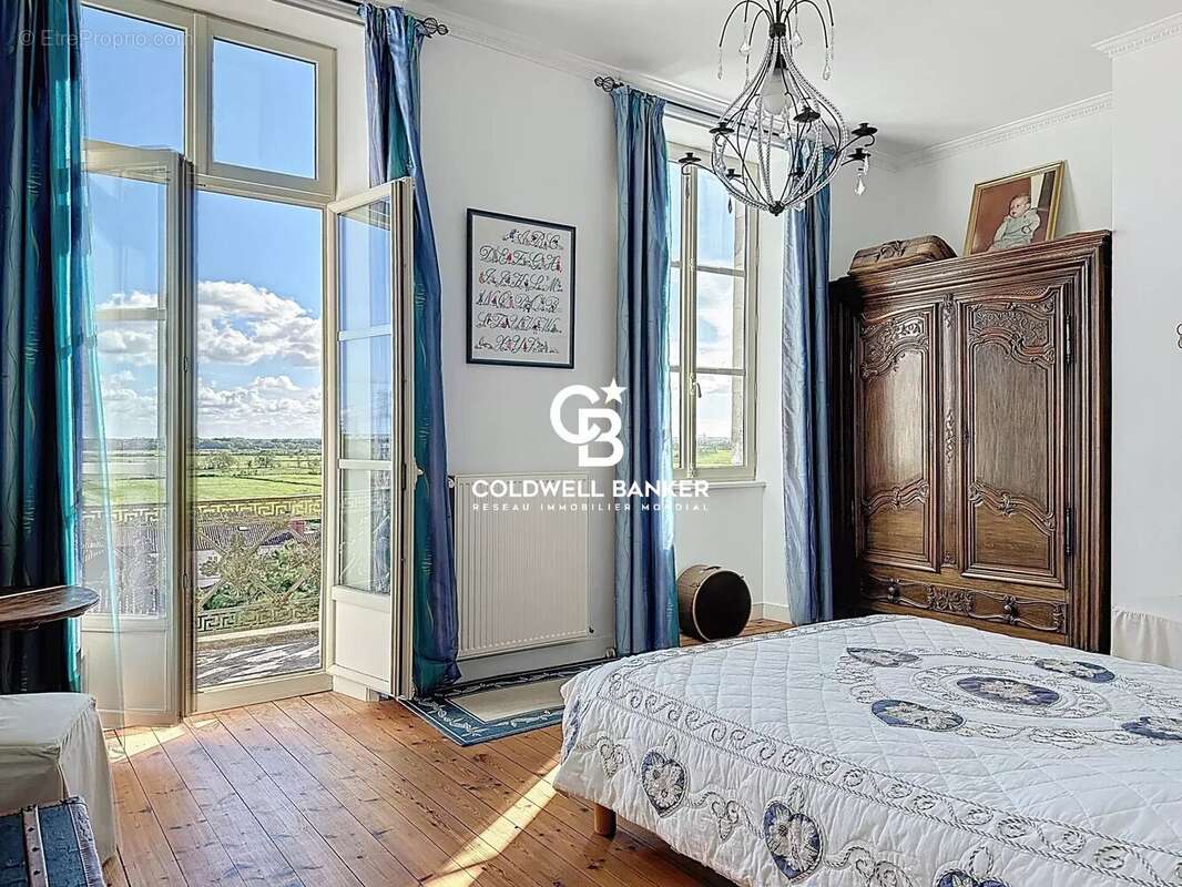 Maison à TONNAY-CHARENTE