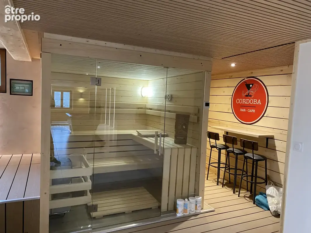 FONT-ROMEU - Vente magnifique chalet en rondins aux belles prestations - photo 13
