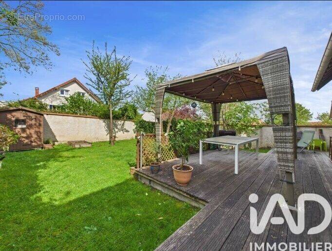 Photo 1 - Maison à RIS-ORANGIS