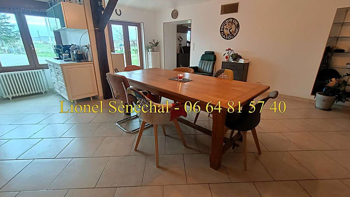 Maison à SAVIGNE-L'EVEQUE