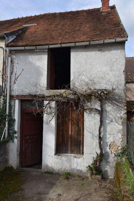 Maison à COSNE-COURS-SUR-LOIRE