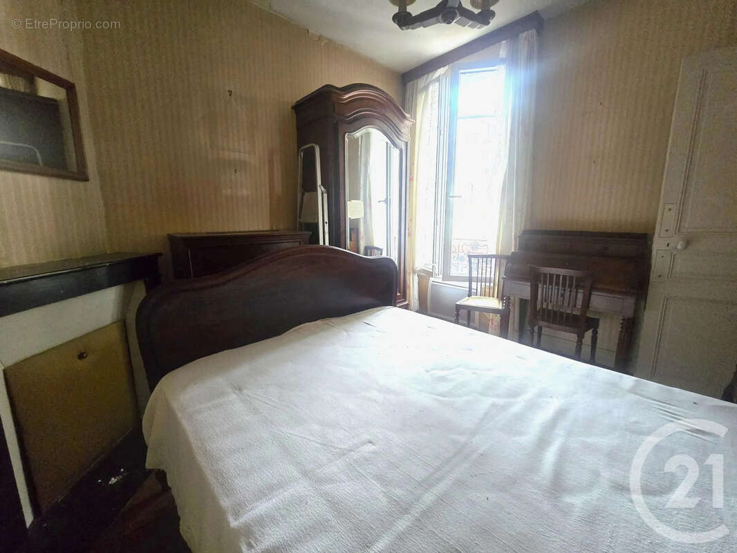 Appartement à SAINT-MAUR-DES-FOSSES