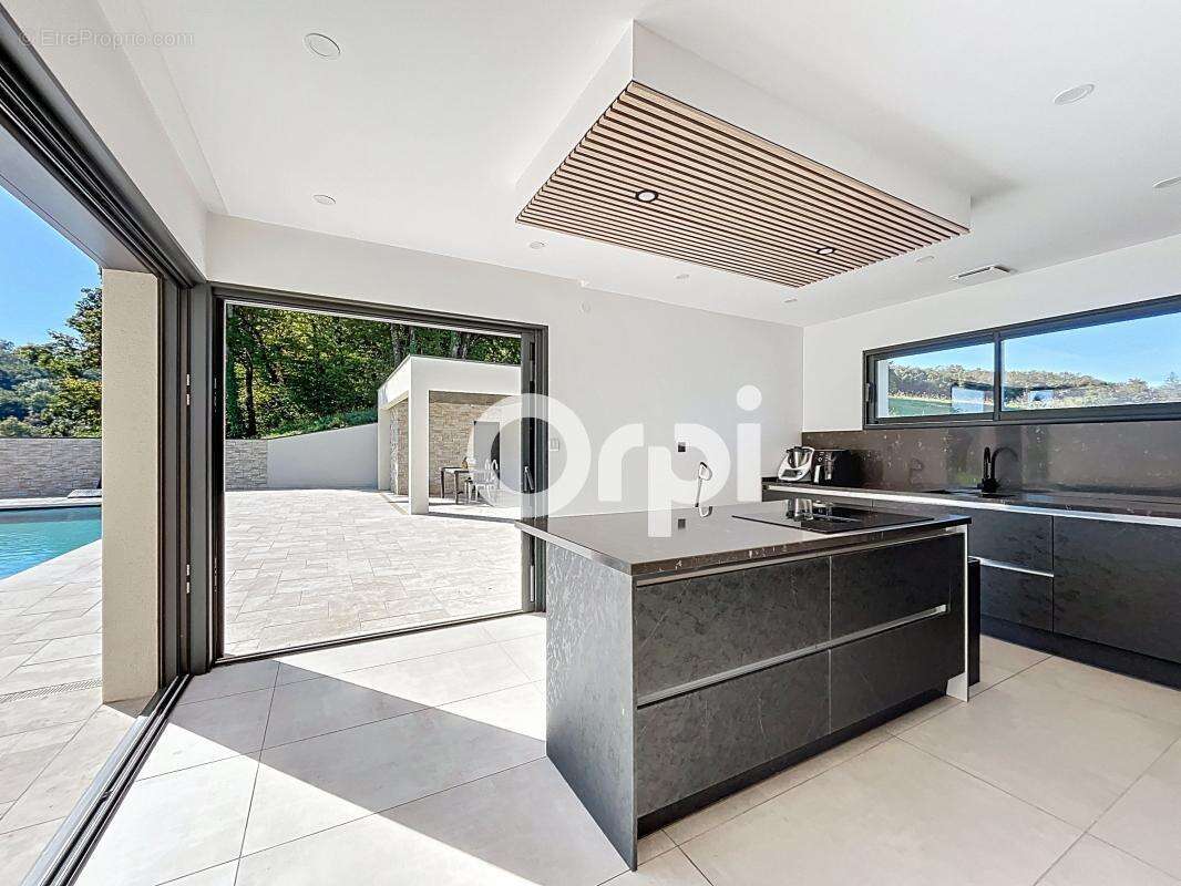 Maison à BRIVE-LA-GAILLARDE