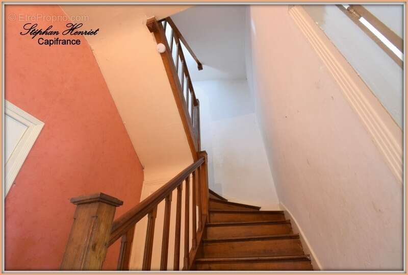 Appartement à VOUZIERS