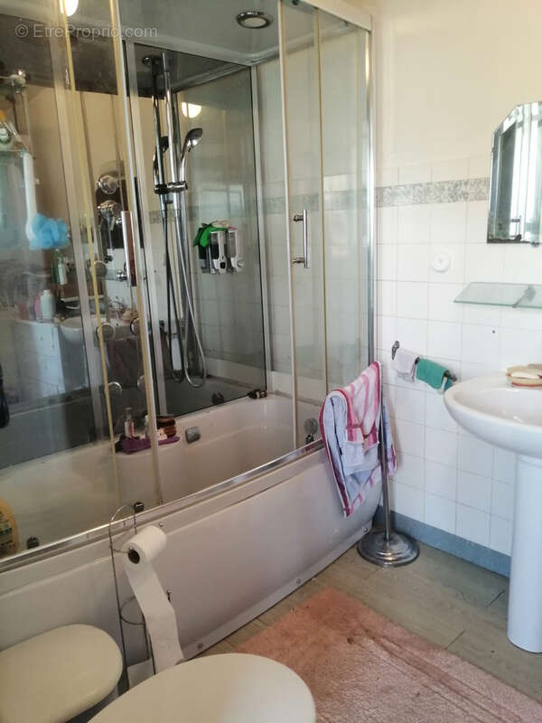 Maison à AUBETERRE-SUR-DRONNE