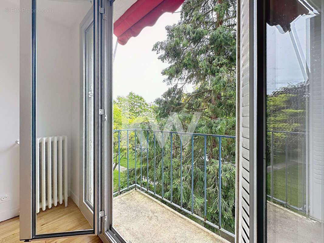 Appartement 65 m² à Rueil-Malmaison  - photo 3