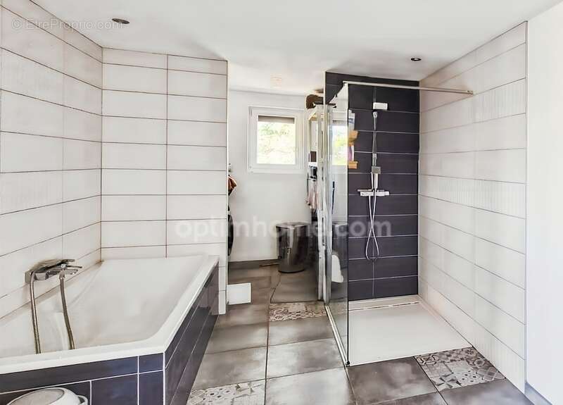 Maison à PLANCHER-BAS