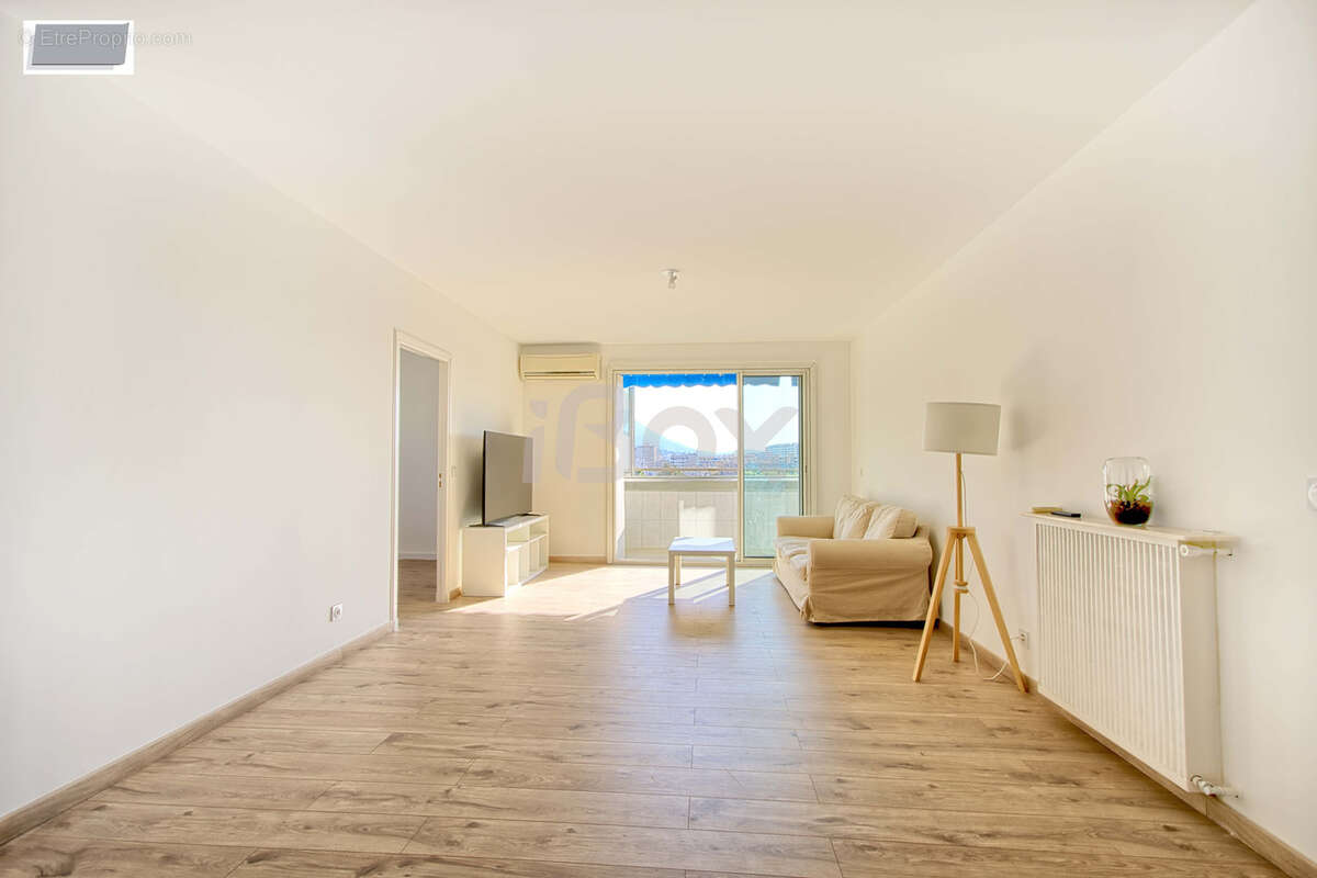 TOULON Le Mourillon - Appartement 3 pièces + possibilité stationnement - photo 4
