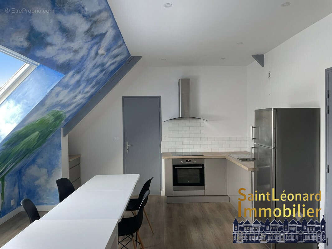 Appartement à FOUGERES