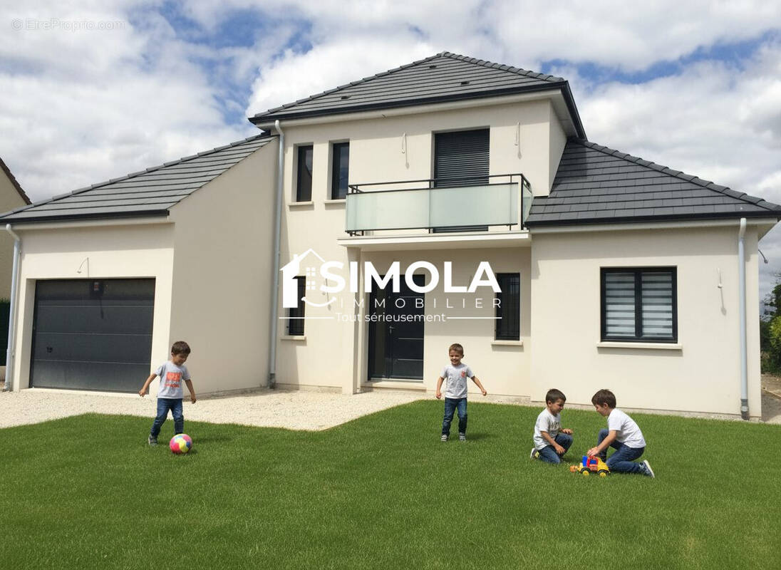 Terrain à COULOMMES