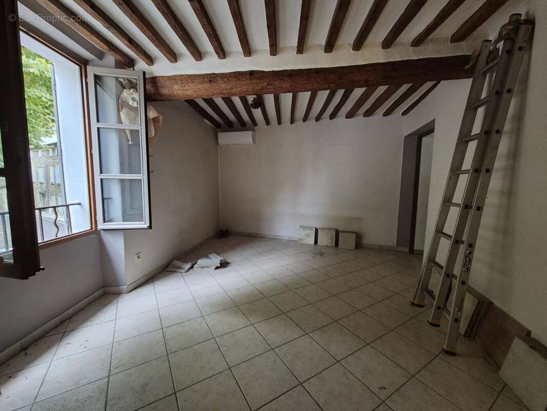 Maison à COURTHEZON