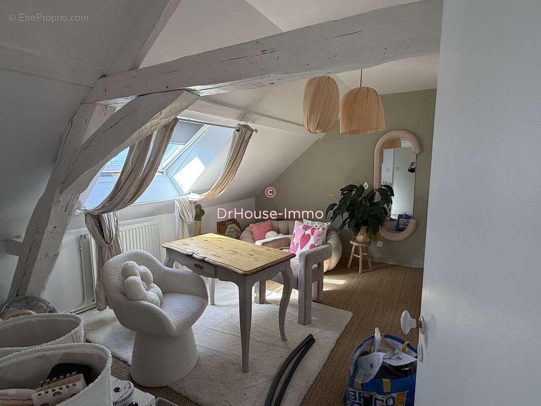 Maison à CHATELLERAULT