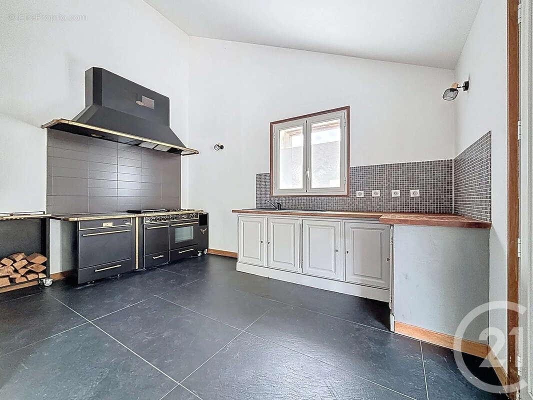 Maison à ARCIS-LE-PONSART