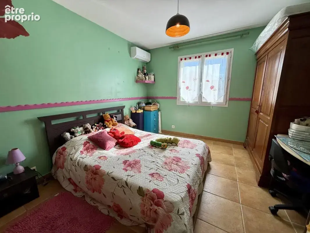 Villa familiale de 170 m2 sur 1000 m2 de terrain avec 5 chambres piscine et garage - photo 8