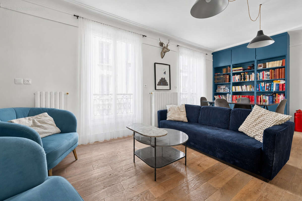 Appartement à PARIS-10E