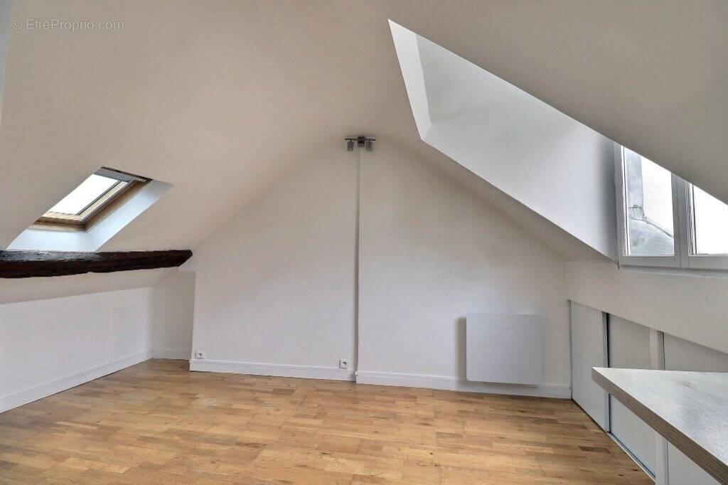 Appartement à PARIS-11E