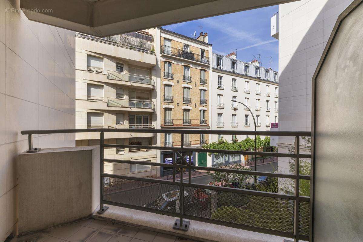 Appartement à LEVALLOIS-PERRET