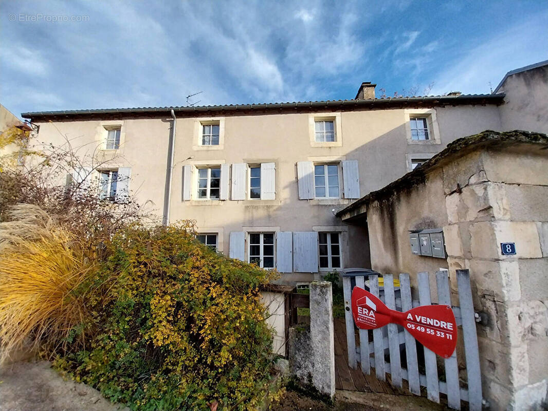 Appartement 62m² à saint-benoît - photo 1