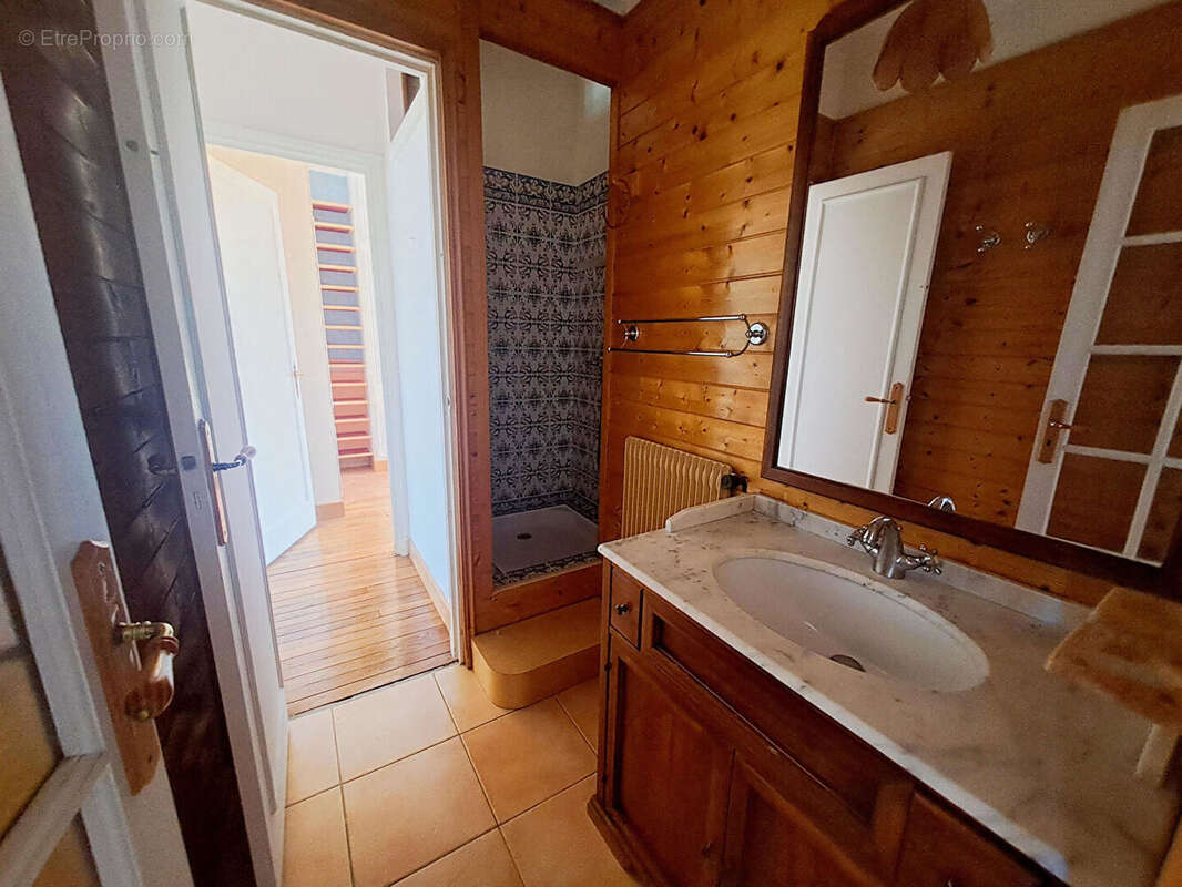 Appartement  3 Pièces  de caractère 55,67 m² MONTROUGE - photo 11
